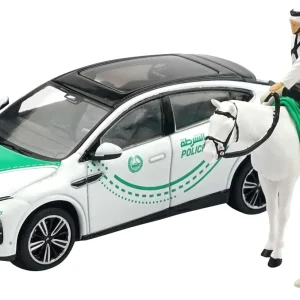 Xcartoys Xpeng G6 Dubai Police Diecast Car 1/64 Japan Official Set X33-01